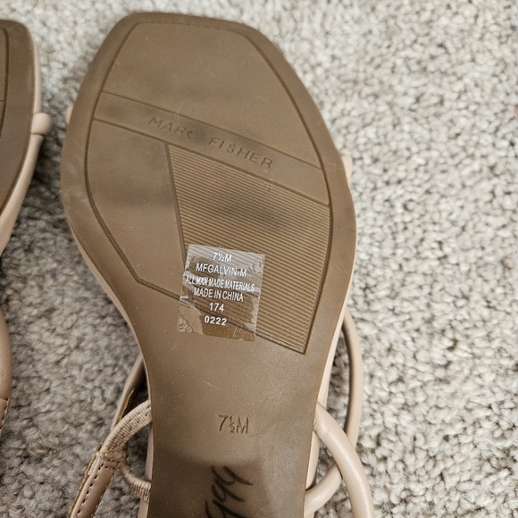 Marc Fisher Cream Sandals Minimalist Design Square-Toe - Picture 10 of 11